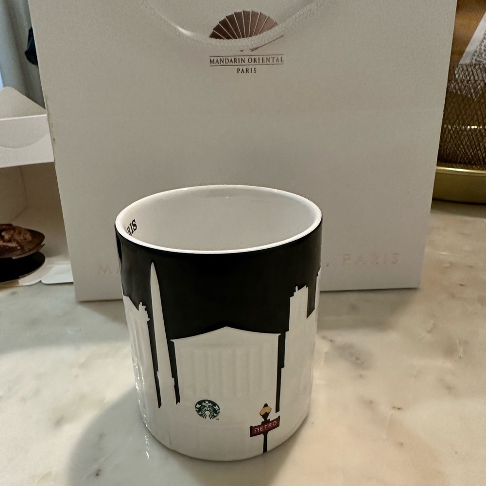 New Starbucks City Relief 2011 Paris Mug - Picture 2 of 5